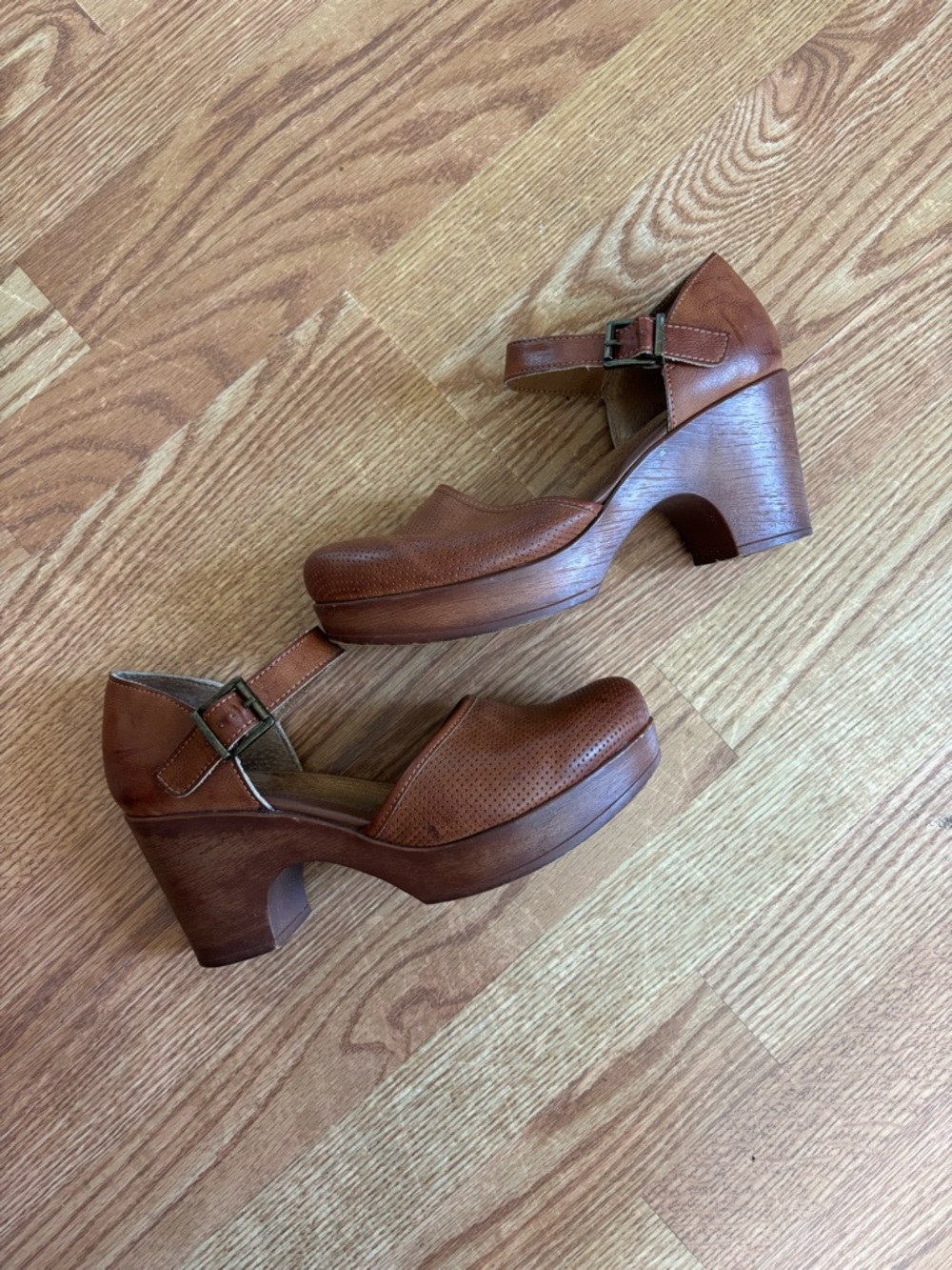 b.o.c. Born Concept Brown Leather Clog Heels Sz 9 Boho Chunky Platform Mary Jane